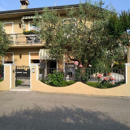 Casa Patty Sirmione Exterior foto