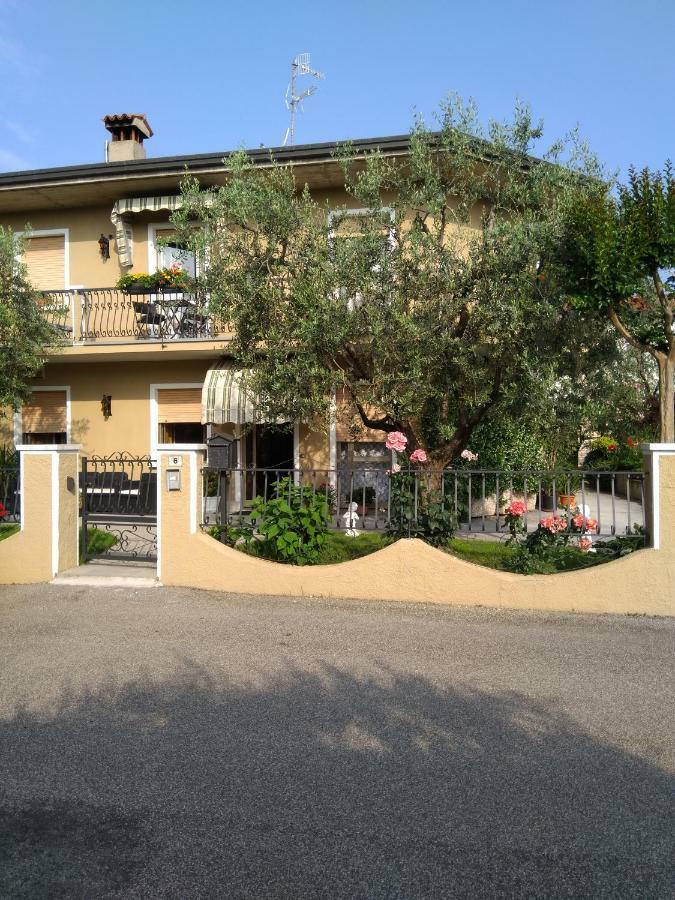 Casa Patty Sirmione Exterior foto