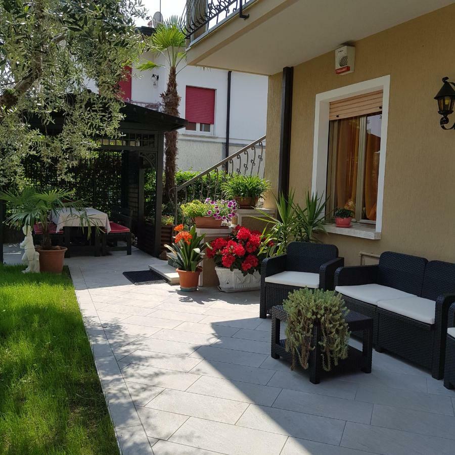 Casa Patty Sirmione Exterior foto